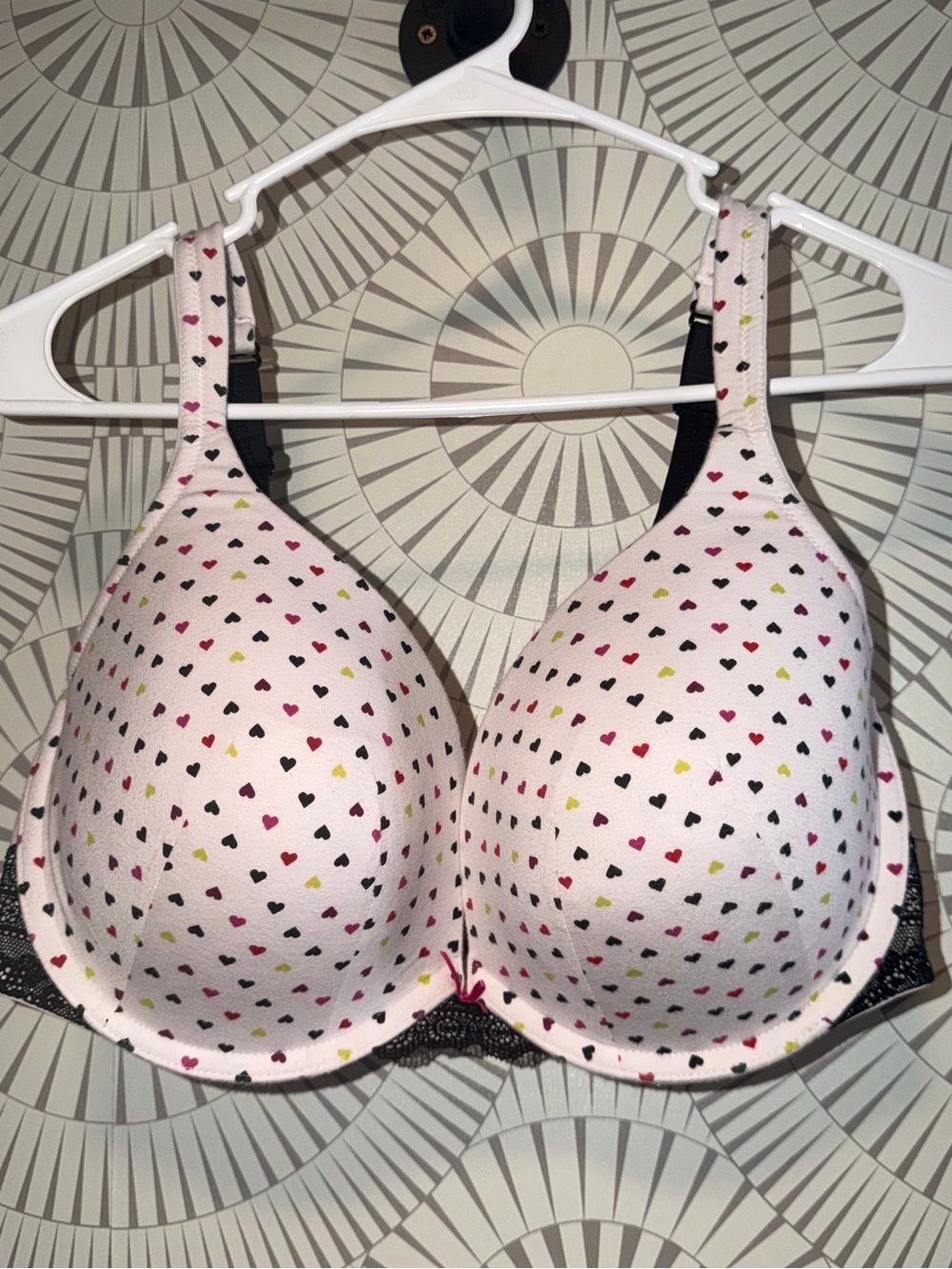 Cacique White T-Shirt Bra with Pink, Black & Yellow Heart Print 40DDD